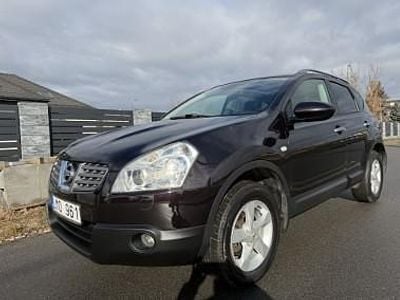 Używany Nissan Qashqai 141 KM (103 kW) 2009 Fioletowy SUV