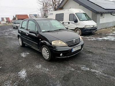 Czarny Używany 2004 Citroën C3 Hatchback | 2700 zł