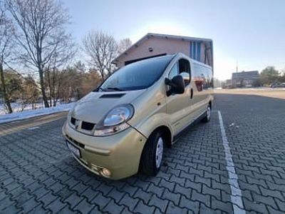 używany Renault Trafic II Bogata wersja Passanger,klima+nawiewy sufit