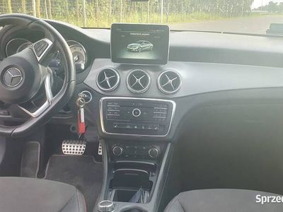 używany Mercedes CLA250 4MATIC Amg salon PL