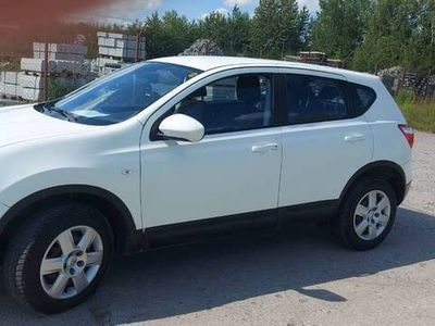 Biały Używany 2011 Nissan Qashqai SUV | 28 000 zł (Dość drogi)