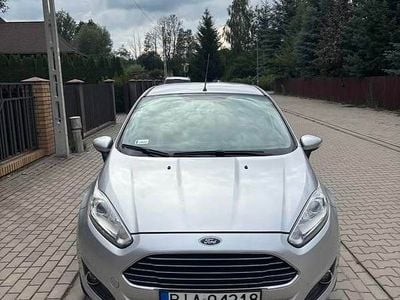 Używany Ford Fiesta 2014 Srebrny Hatchback