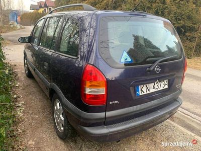 używany Opel Zafira 