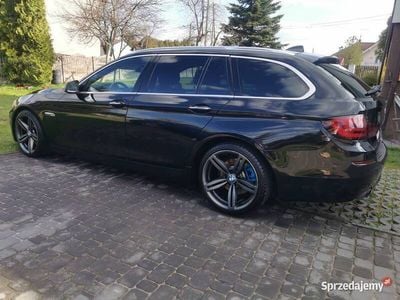 Używany BMW 525 2011 Czarny Sedan/Limuzyna