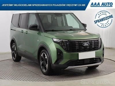 Używany Ford Tourneo Courier 125 KM (91 kW) 2024 Zielony Minivan