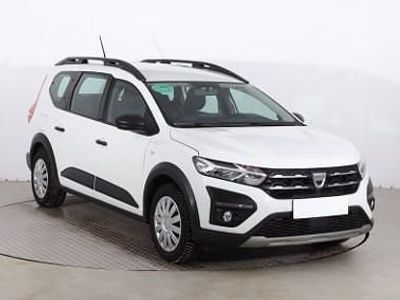 Biały Używany 2022 Dacia Jogger Minivan | 49 999 zł (Dość drogi)