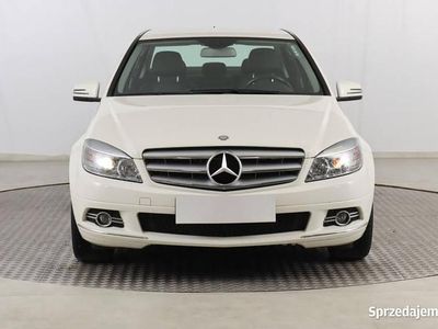 Biały Używany 2010 Mercedes C200 Sedan/Limuzyna | 32 999 zł (Uczciwa cena)