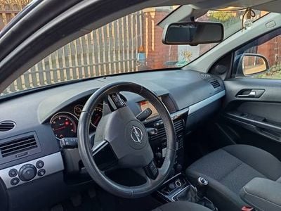 Używany Opel Astra 2010