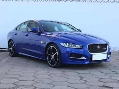 Używany Jaguar XE 200 KM (147 kW) 2016 Niebieski Sedan/Limuzyna