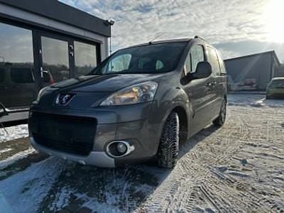 Szary Używany 2011 Peugeot Partner Minivan | 17 900 zł (Dobra cena)