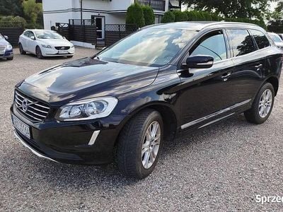 Czarny Używany 2016 Volvo XC60 SUV | 71 900 zł (Dobra cena)