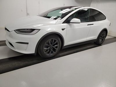 używany Tesla Model X 0dm 670KM 2023r. 87km