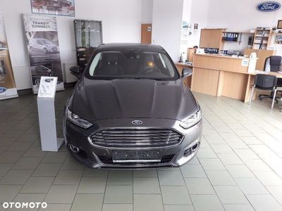 Używany Ford Mondeo Titanium 180 KM (132 kW) 2017 Szary metalik (metallic) Hatchback