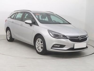 Używany Opel Astra 110 KM (80 kW) 2017 Srebrny Kombi