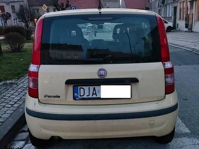 Używany Fiat Panda 54 KM (39 kW) 2010 Żółty Sedan/Limuzyna