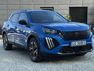 Niebieski (metalik) Używany 2023 Peugeot 2008 Allure SUV | 93 800 zł (Dość drogi)