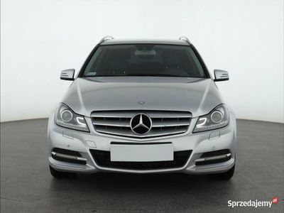 Używany Mercedes C180 156 KM (114 kW) 2011 Srebrny Kombi