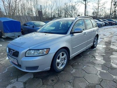 Używany Volvo V50 115 KM (84 kW) 2012 Srebrny Kombi