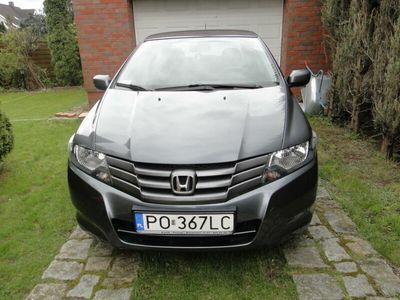 używany Honda City 1,4 kupiony w salonie pierwszy właściciel od nowego