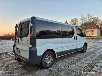 Używany Renault Trafic 100 KM (73 kW) 2004 Biały Minivan