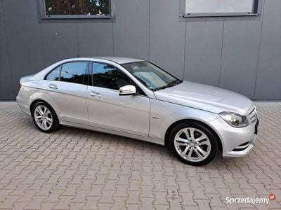 Mercedes C180