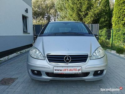 używany Mercedes A180 2dm 110KM 2005r. 198 000km