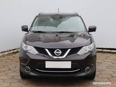 Fioletowy Używany 2015 Nissan Qashqai SUV | 54 999 zł (Uczciwa cena)
