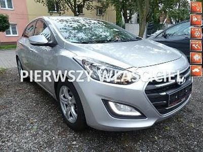 Srebrny Używany 2015 Hyundai i30 Hatchback | 38 900 zł (Uczciwa cena)
