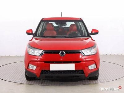 Czerwony Używany 2016 Ssangyong (KGM) Tivoli SUV | 37 999 zł (Uczciwa cena)
