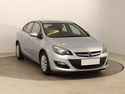 Używany Opel Astra 116 KM (85 kW) 2016 Niebieski Sedan/Limuzyna
