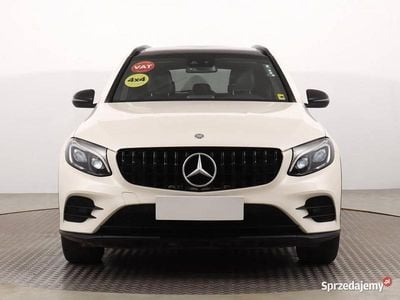 Używany Mercedes GLC250 211 KM (155 kW) 2016 Biały SUV