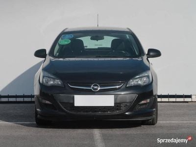 Używany Opel Astra 140 KM (102 kW) 2014 Czarny Hatchback