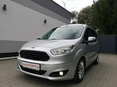 Srebrny Używany 2016 Ford Tourneo Courier Minivan | 41 900 zł