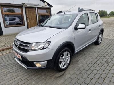 Srebrny Używany 2015 Dacia Sandero Stepway Hatchback | 27 900 zł (Drogi)
