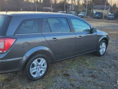 używany Opel Astra kombi