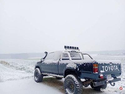 używany Toyota HiLux V 2.4d legenda