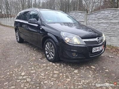 Czarny Używany 2010 Opel Astra Kombi | 6600 zł (Super Cena)