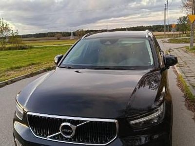 Czarny Używany 2020 Volvo XC40 SUV | 75 900 zł
