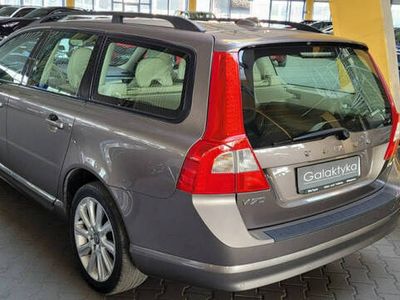 używany Volvo V70 2dm 143KM 2009r. 227 000km