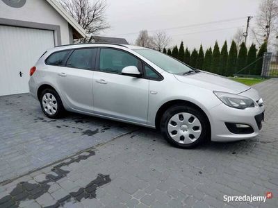 Srebrny Używany 2014 Opel Astra Sedan/Limuzyna | 29 900 zł