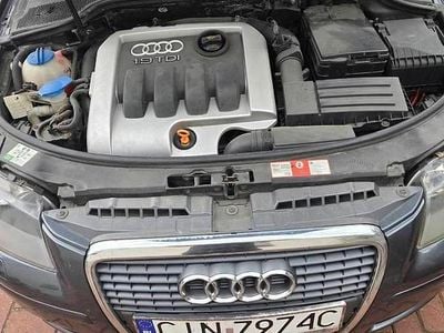 Używany Audi A3 2004 Srebrny Sedan/Limuzyna