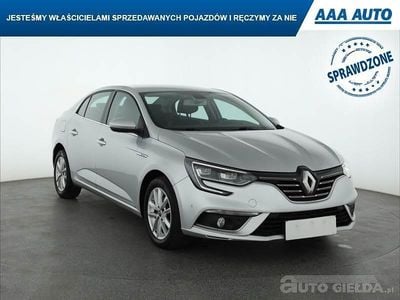 Srebrny Używany 2019 Renault Mégane IV | 48 999 zł (Uczciwa cena)