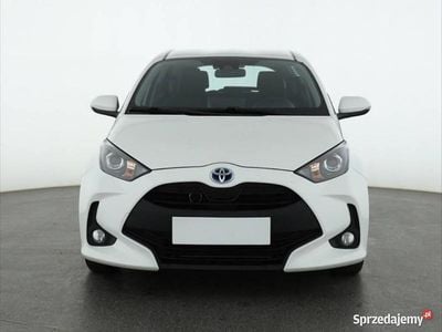 Używany Toyota Yaris Hybrid 2022 Biały Hatchback