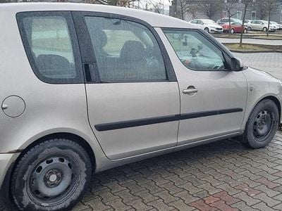 Szary Używany 2008 Skoda Roomster Minivan | 6990 zł