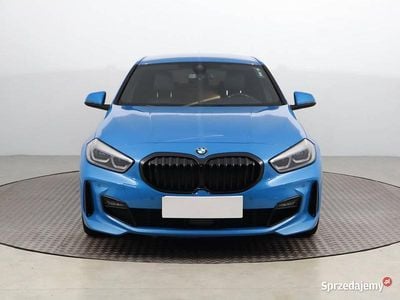 Niebieski Używany 2021 BMW 118 Hatchback | 95 999 zł (Uczciwa cena)