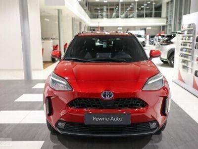 Używany Toyota Yaris Hybrid Comfort 116 KM (85 kW) 2023 Czerwony SUV