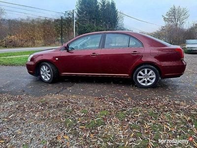 Używany Toyota Avensis Sol 147 KM (108 kW) 2003 Hatchback