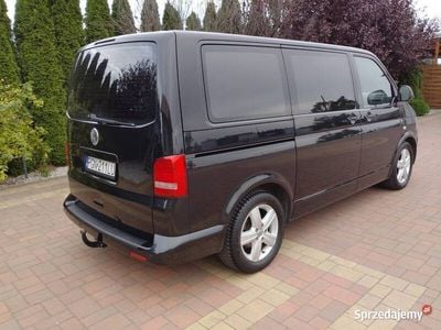Czarny Używany 2011 VW Caravelle Minivan | 79 950 zł