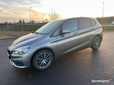 BMW 218