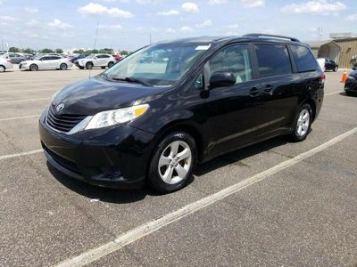 używany Toyota Sienna 3.5dm 295KM 2014r. 148 800km